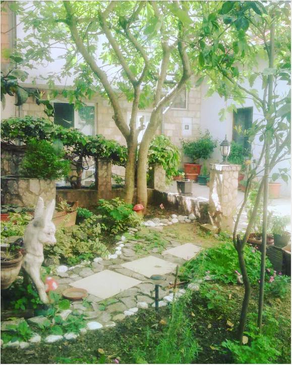 Guest House Mirza โมสตาร์ ภายนอก รูปภาพ